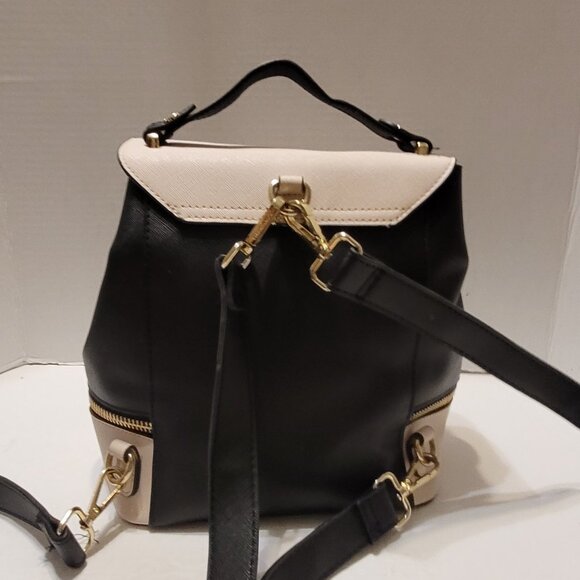 Steve Madden Backpack Purse Black and Cream inside pockets Bag - Picture 9 of 14